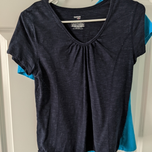 Lot of 5 T shirts - Picture 2 of 7